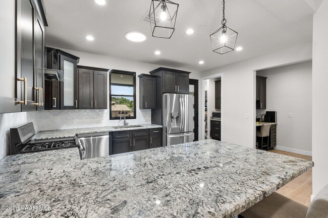 Building Photo - 1020 Sunrise Blvd