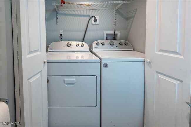 Building Photo - 3257 Royal Canadian Trace