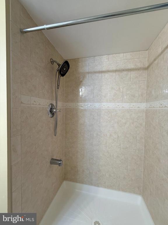 Building Photo - 9709 Saxony Rd