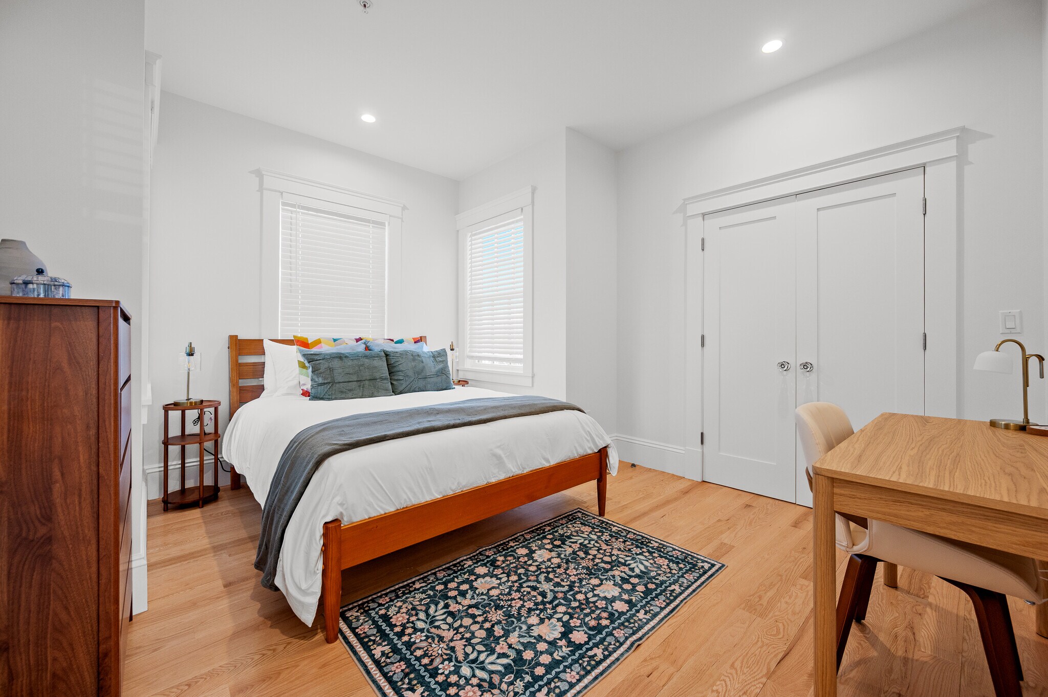 Building Photo - 30 E Main St