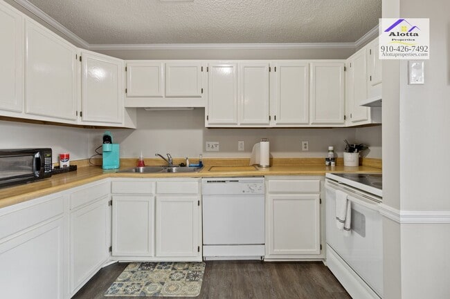 Building Photo - 130 Girard Avenue, Fayetteville, NC 28311