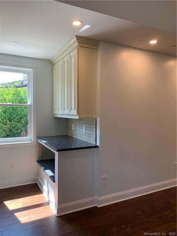 Building Photo - 66 Cedar St