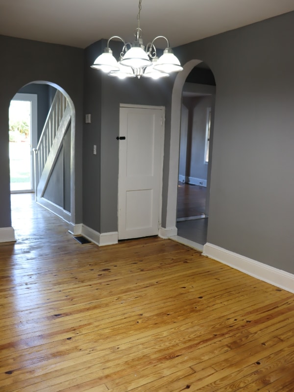 Building Photo - 4113 W Sugar Creek Rd