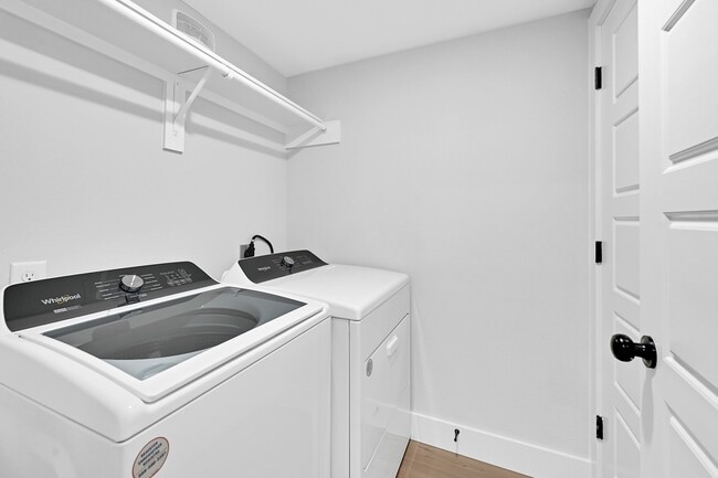 Building Photo - 3312 Bacchus St