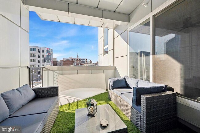 Building Photo - 1148 N 2nd St