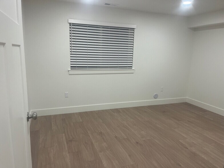 Building Photo - 1262 N 1000 W