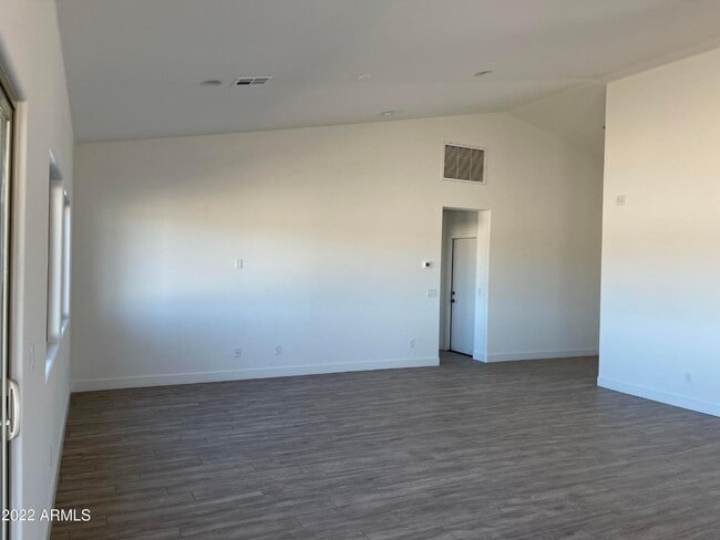 Building Photo - 12459 W Cabrillo Dr