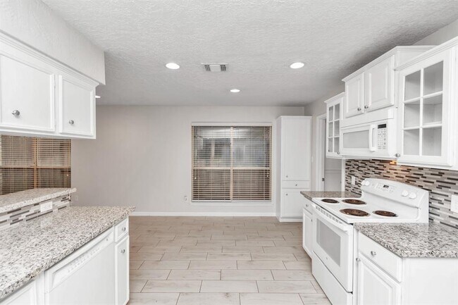 Building Photo - 1102 Comstock Springs Dr