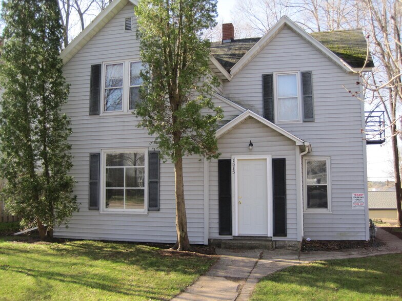 Building Photo - 1515 E Madison St