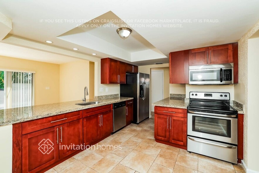 Building Photo - 228 NE 25th St