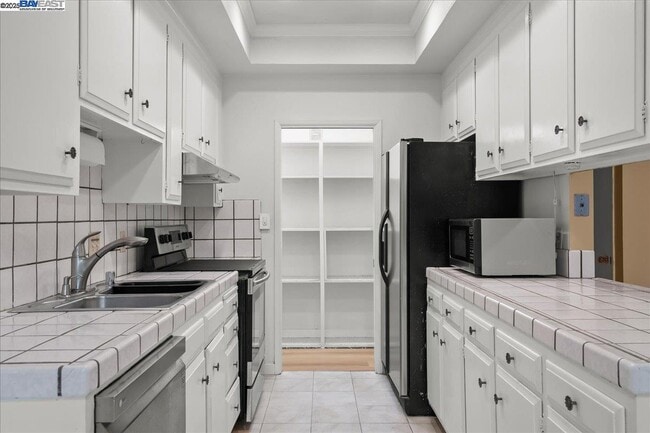 Building Photo - 1043 Bonner Ave