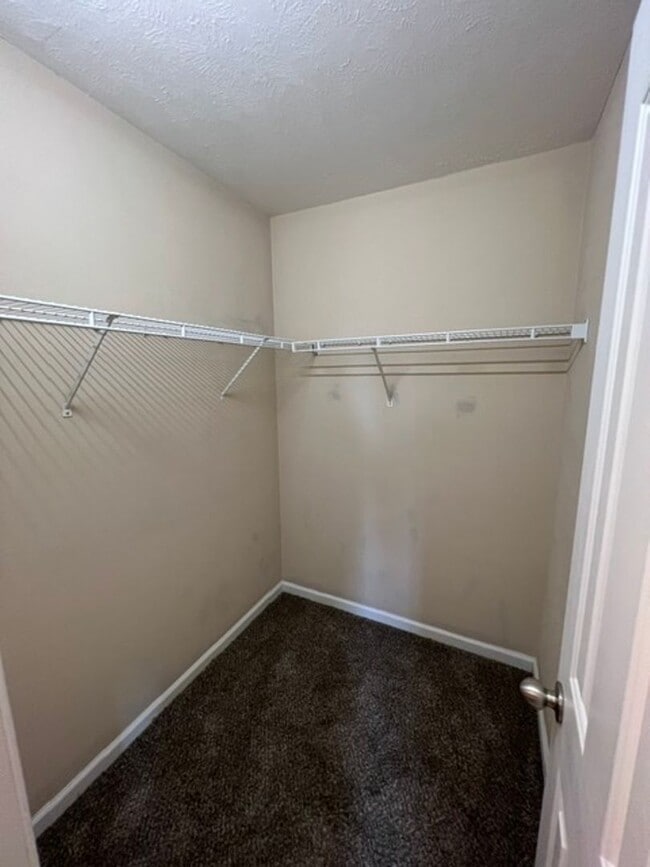 Building Photo - *END UNIT* 2 Bed, 2.5 Bath Townhome in The Cottages at Indian Park