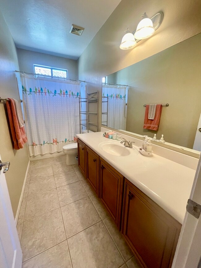 Building Photo - 11064 S Camino San Clemente
