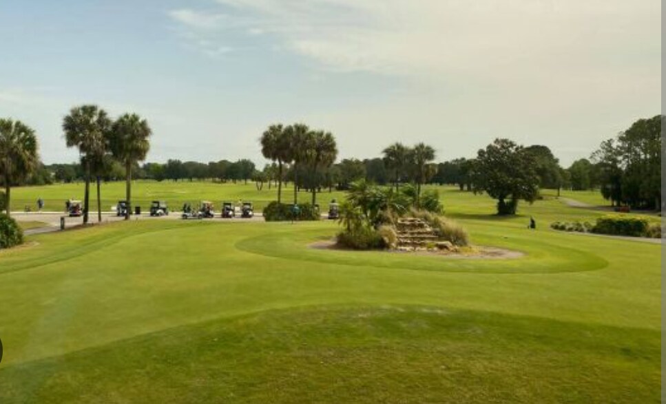 Golf course - 2380 World Parkway Blvd