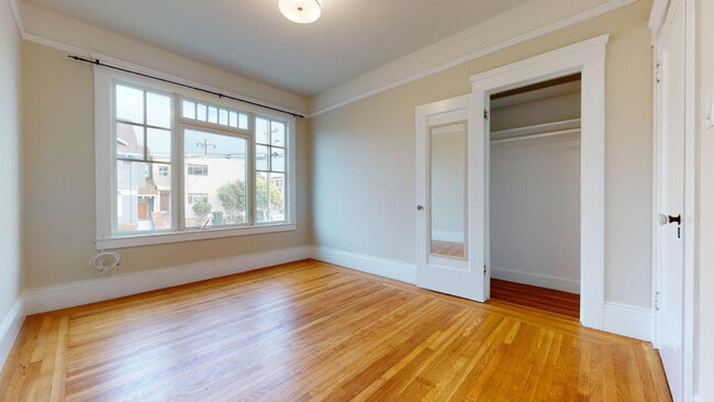 Building Photo - Bright Spacious 2BD + 1BA in Inner Richmon...