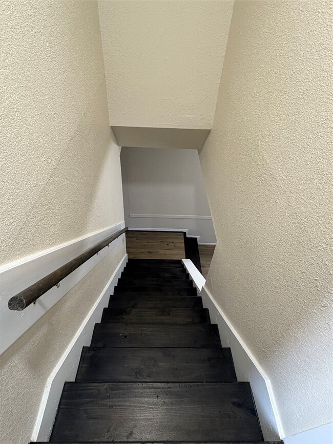 Building Photo - 101 E Hospital Dr