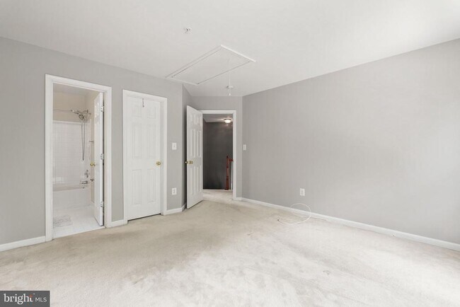 Building Photo - 12310 Houndwood Way