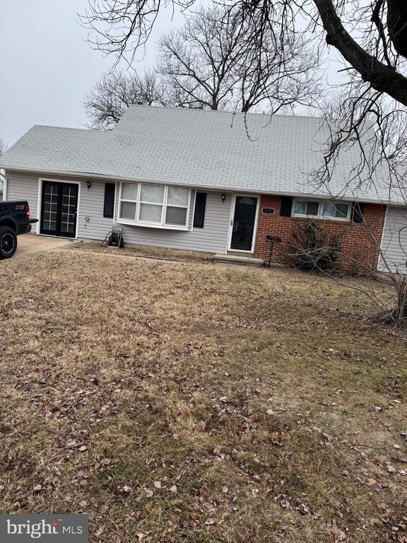 Building Photo - 114 S Meadow Dr