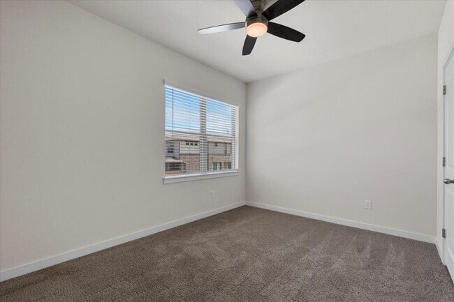 Building Photo - 2500 Forest Creek Dr