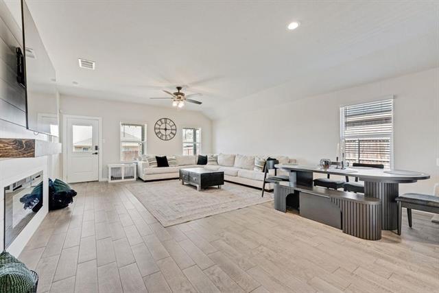 Building Photo - 1513 Hulen Park Trl