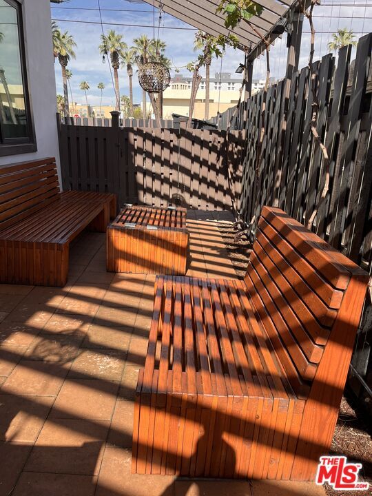 Building Photo - 3541 5th St