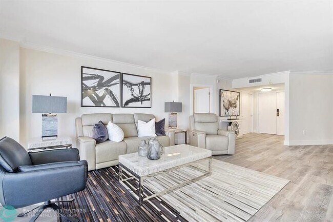 Building Photo - 3400 Galt Ocean Dr