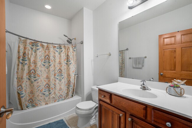 Building Photo - 2183 Norhardt Dr