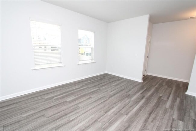 Building Photo - 461 Grange Farm Pl