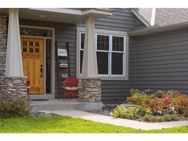 Building Photo - 8069 Enclave Bay