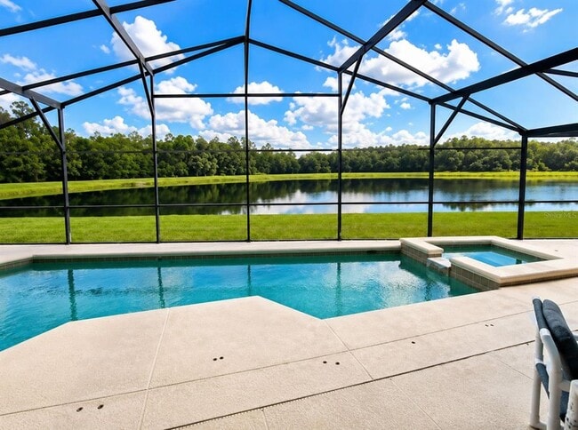 Building Photo - 4742 Cumbrian Lakes Dr