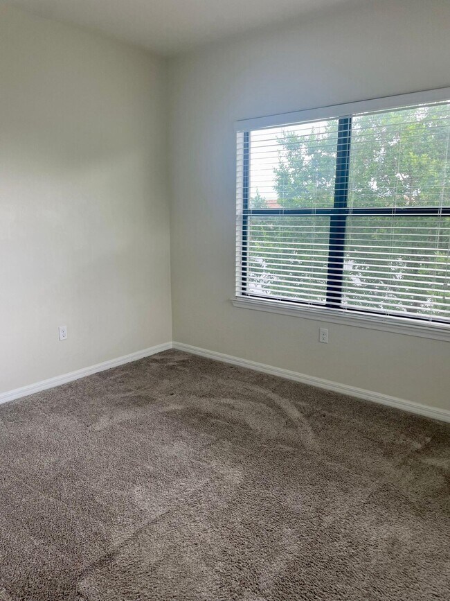 Building Photo - 4516 Eventing St