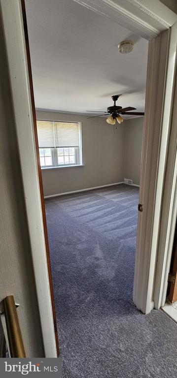 Building Photo - 435 N Springfield Rd