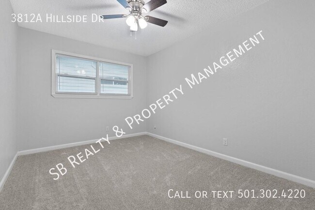 Building Photo - 3812A Hillside Dr-