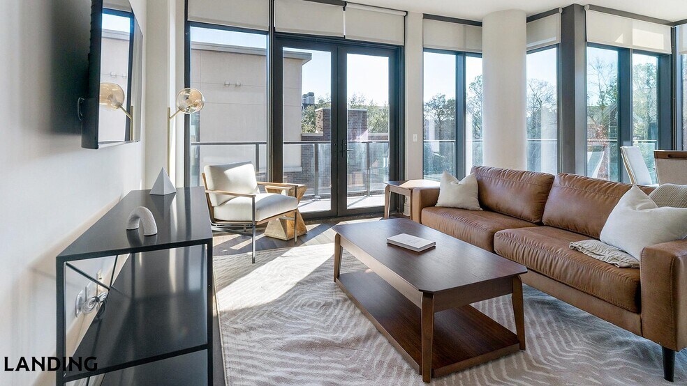 Building Photo - 1414 Wood Hollow Dr