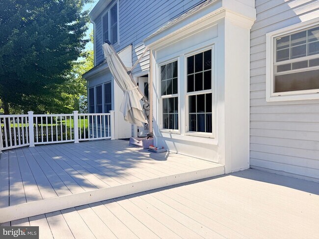 Building Photo - 11610 Seneca Forest Cir