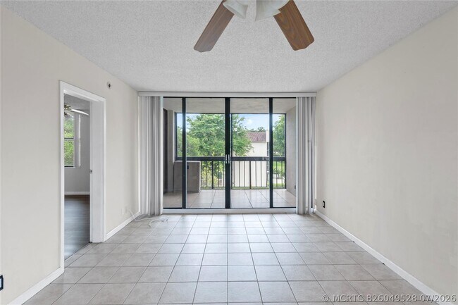 Building Photo - 8429 Forest Hills Dr