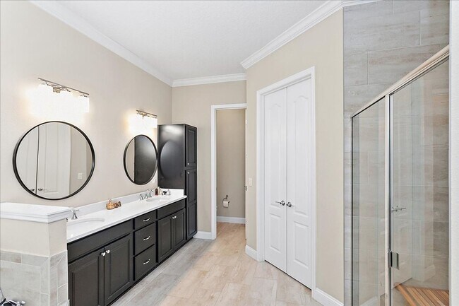 Building Photo - Lease in the highly desirable Palencia Com...