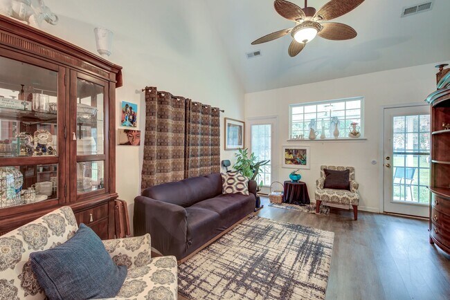 Building Photo - Easy Access to Everything North Charleston Has to Offer