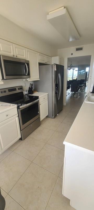 Building Photo - 3600 Yacht Club Dr