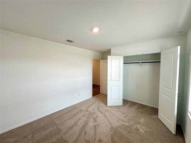Building Photo - 160 Crawford