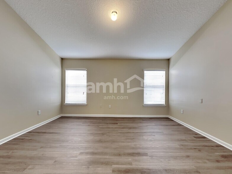 Building Photo - 809 Crystal Spring Way