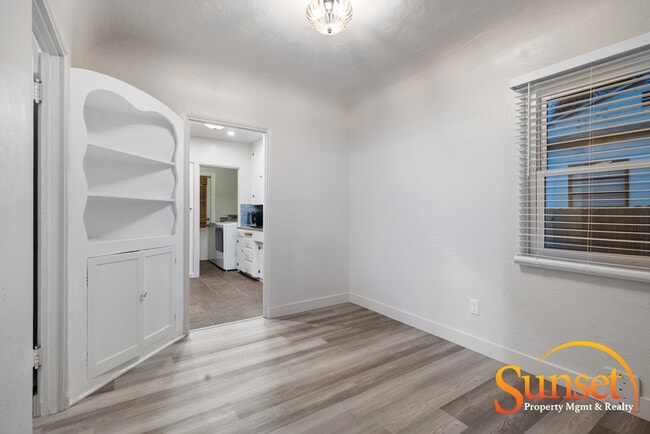 Building Photo - 4926 Del Monte Ave