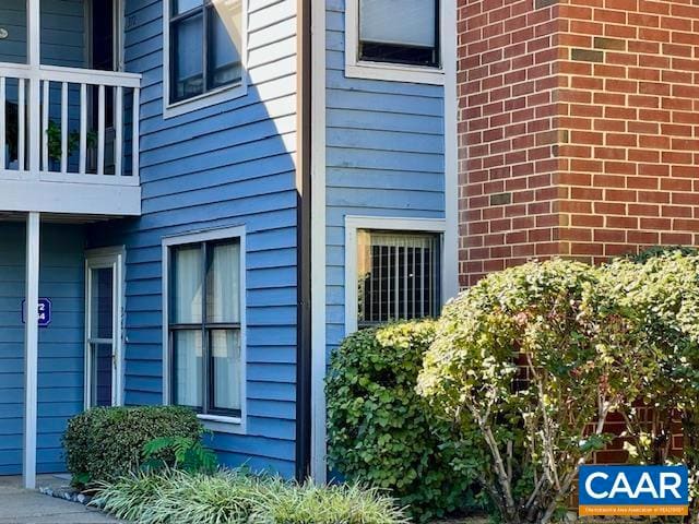 Building Photo - 364 S Pantops Dr