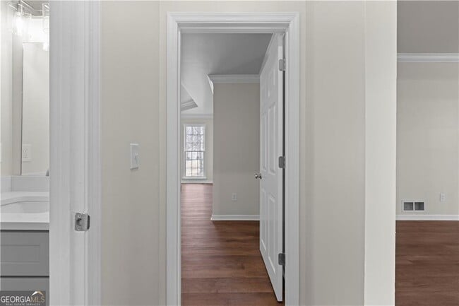 Building Photo - 6015 Canaan Woods Dr SW