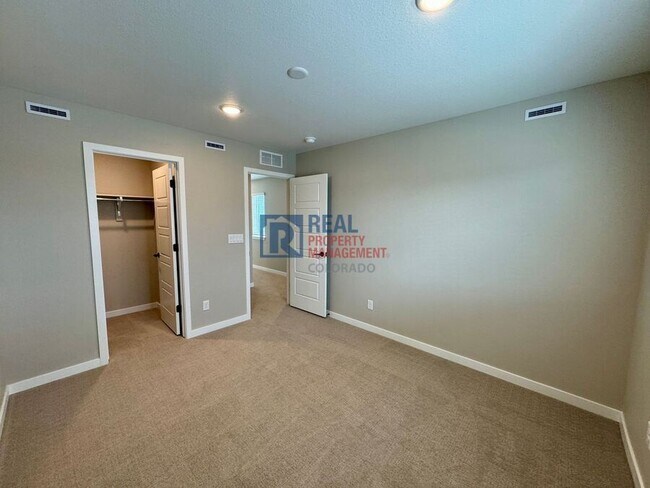 Building Photo - 21042 E 63rd Dr