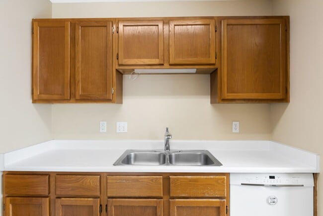 Building Photo - Charming 2-Bedroom Home in Boerne, Texas: ...