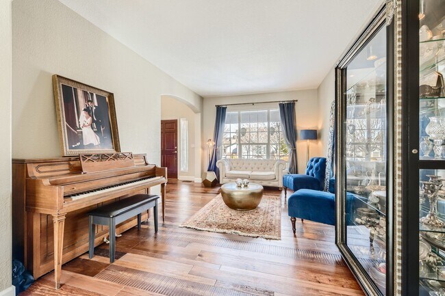 Building Photo - 9805 Cypress Point Cir