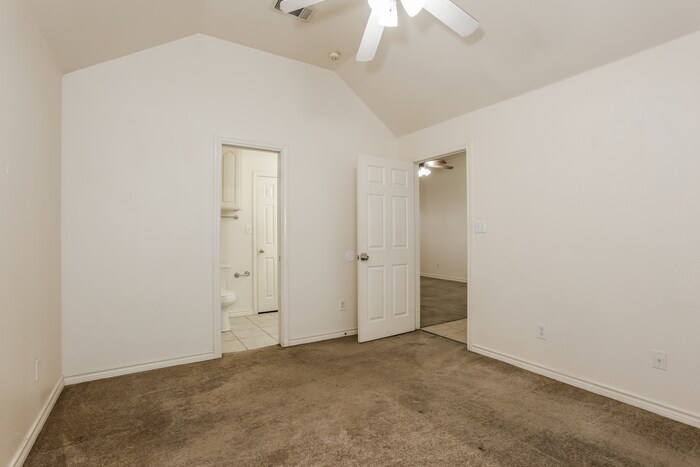 Building Photo - 4050 Cottage Park Ct