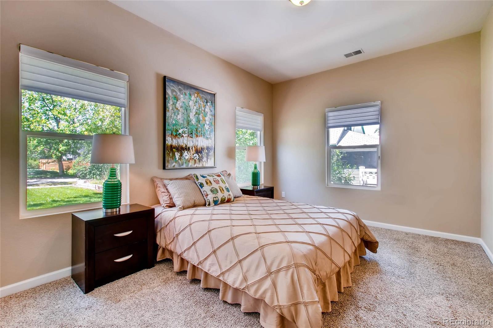 Master bedroom with ensuite bath and large walk in closet - 4102 Depew St.
