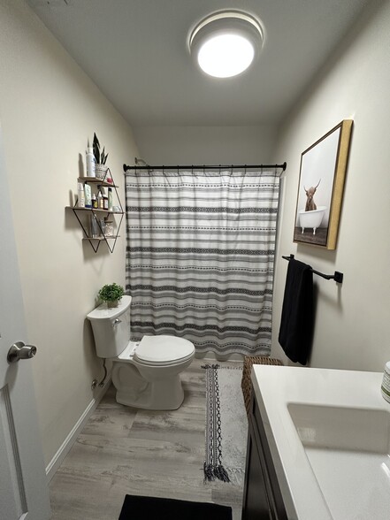 2nd floor full bathroom - 19D Sigourney St